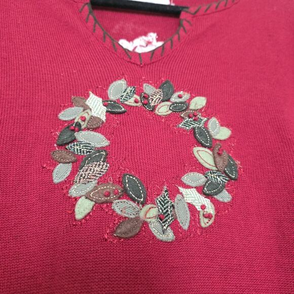 Vintage Embroidered Christmas Sweater Womens XL Red Wreath Holiday Cottage Boho - Picture 3 of 9